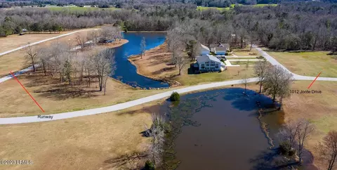 1012 Jonte Dr, Manning, SC 29102