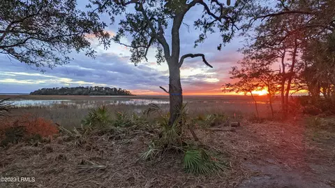 86 Old Oyster Factory Rd, Beaufort, SC 29906