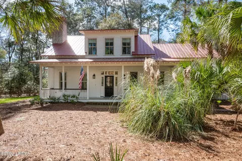 11 Osprey Cir, Okatie, SC 29909