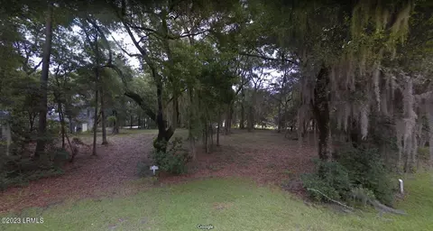 6 Woodland Ridge Cir, Beaufort, SC 29907