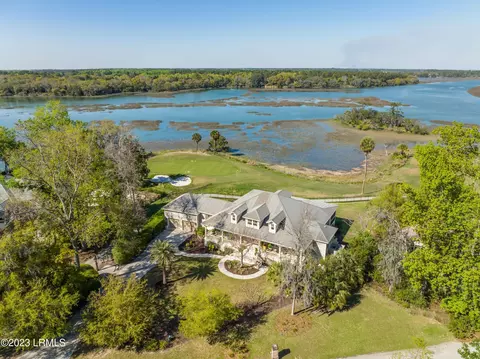 49 Ridge Rd, Beaufort, SC 29907