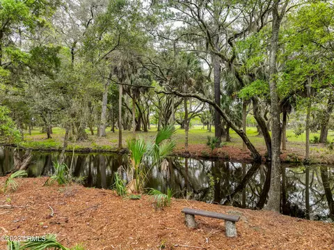 70 Oakland Dr, Saint Helena Island, SC 29920