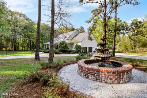 73 School Cut Rd, Hardeeville, SC 29927