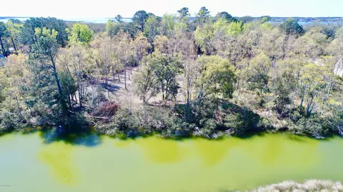 1 Ridge Rd, Beaufort, SC 29907