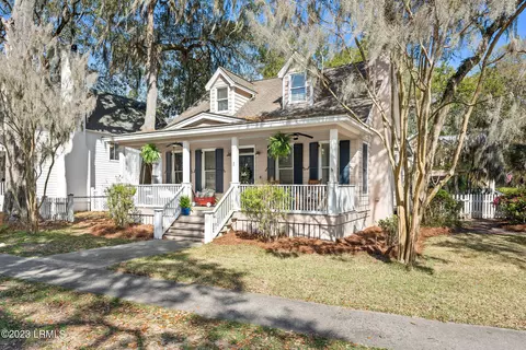 1 Holbrook Dr, Beaufort, SC 29902