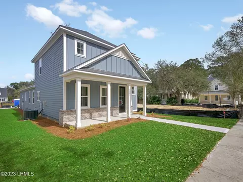 15 Whispering Oaks Cir, Okatie, SC 29909