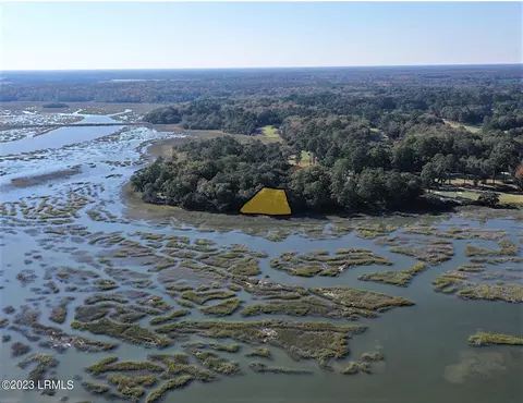 9 Manigault Nck, Okatie, SC 29909