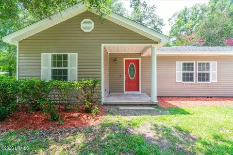 140 Forest Ave, Ridgeland, SC 29936