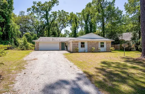 5004 Dogwood St, Beaufort, SC 29906