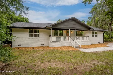 1266 Sea Island Pkwy, Saint Helena Island, SC 29920