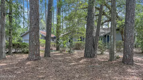 271 Greenwood Dr, Hilton Head Island, SC 29928