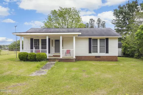 109 Harper St, Williston, SC 29853