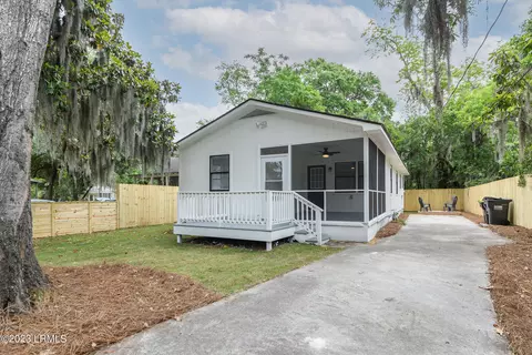 909 Monson St, Beaufort, SC 29902