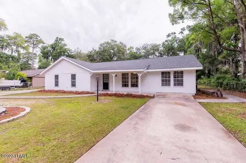 2703 Mossy Oaks Rd, Beaufort, SC 29902