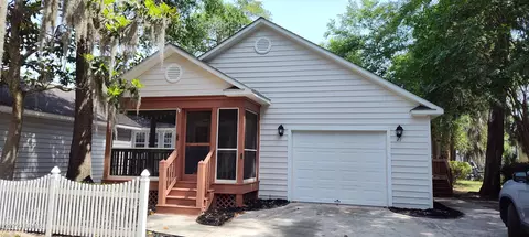 23 Caswell Ave, Beaufort, SC 29902