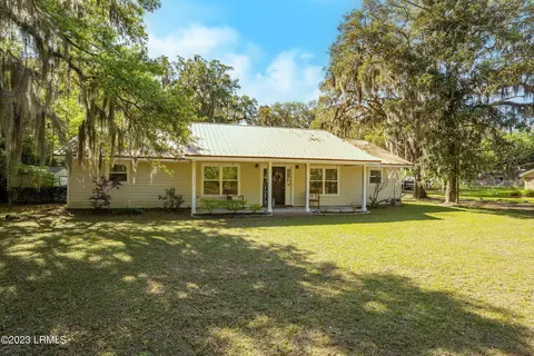 1106 Hookstra Ln, Beaufort, SC 29902