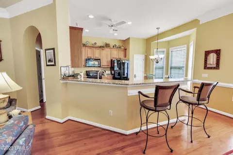 193 Pinecrest Cir, Bluffton, SC 29910 photo 3