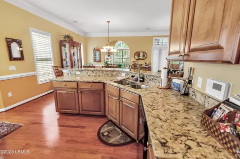 193 Pinecrest Cir, Bluffton, SC 29910 photo 5
