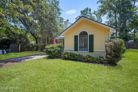 5 Burlington Land Rd, Beaufort, SC 29906