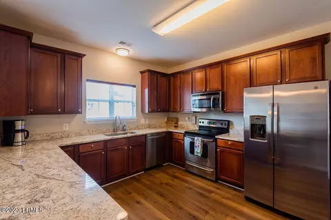33 3rd Ave, Bluffton, SC 29910 photo 16