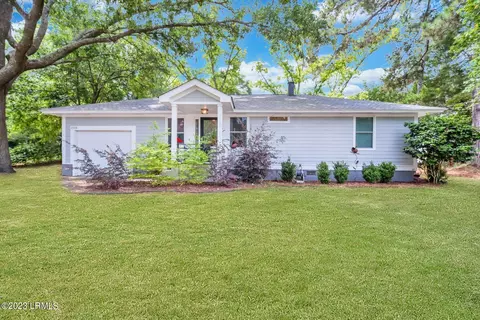 2308 Mossy Oaks Rd, Beaufort, SC 29902
