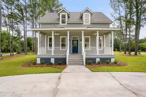 277 Pleasant Point Dr, Beaufort, SC 29907
