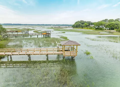 410 Islands Ave, Beaufort, SC 29902