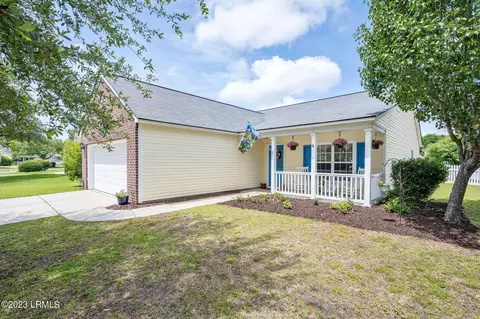 4 Hidden Lakes Ln, Bluffton, SC 29910