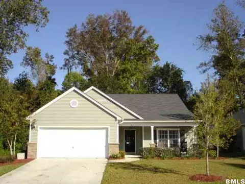40 Shadow Moss Dr, Beaufort, SC 29906
