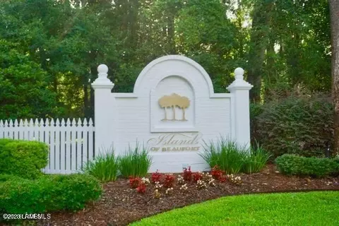 104 Palmetto Pl, Beaufort, SC 29902