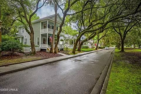 2669 Broad St, Beaufort, SC 29902