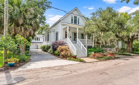 606 New St, Beaufort, SC 29902