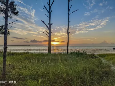 144 Sea Pines Dr #NA, Saint Helena Island, SC 29920