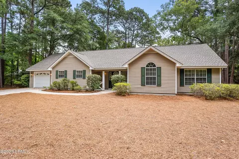 20 Meadowlark St, Beaufort, SC 29907
