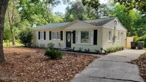 1905 Oconnell St, Beaufort, SC 29902
