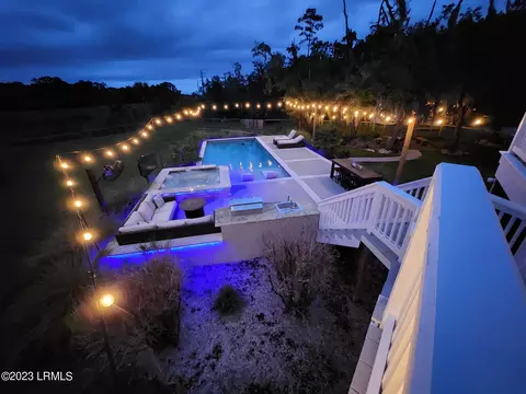 20 Walton Way, Beaufort, SC 29906