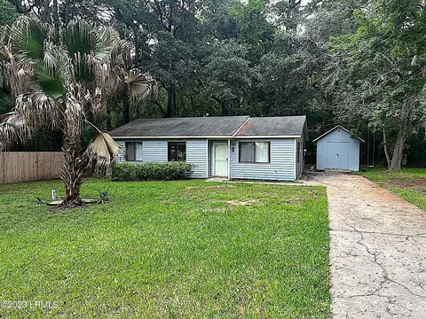 4001 Hodge Dr, Beaufort, SC 29906