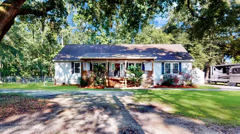 12 Ard Rd, Beaufort, SC 29906
