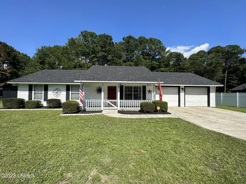 19 Burlington Cir, Beaufort, SC 29906