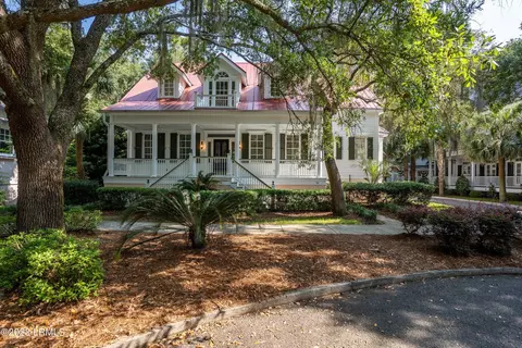40 Mises Rd, Beaufort, SC 29907
