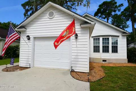 5 Wateree Ct, Beaufort, SC 29902