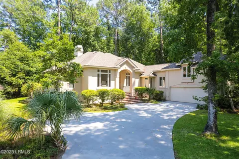 17 Kings Tree Rd, Hilton Head Island, SC 29928