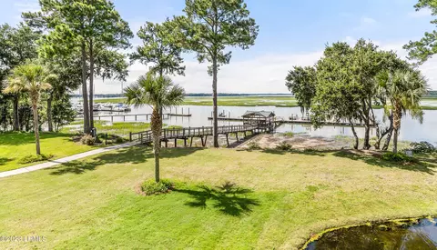 15 Sunset Blvd #1203, Beaufort, SC 29907