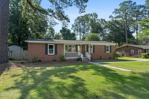 217 Burroughs Ave, Beaufort, SC 29902