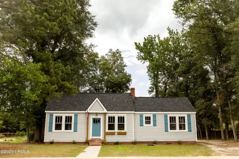 802 Locust St W, Hampton, SC 29924