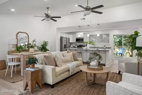 2614 Rodgers Dr, Beaufort, SC 29902