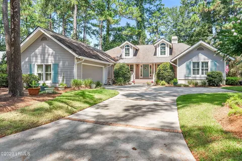158 Dataw Dr, Saint Helena Island, SC 29920