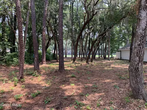 337 Westbrook Rd, Saint Helena Island, SC 29920