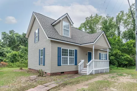 2214 Waddell Rd, Port Royal, SC 29935