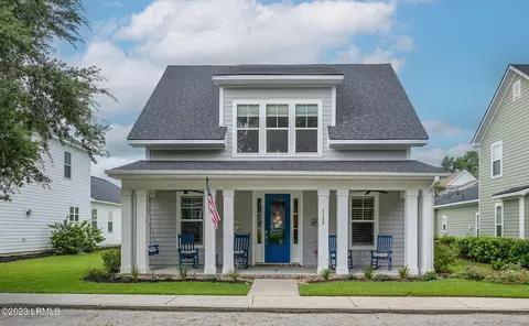 2722 Bluestem Dr, Beaufort, SC 29902